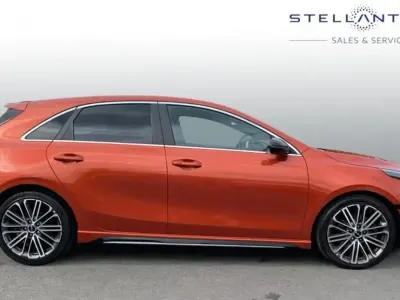 Używany Kia Ceed GT-Line S 158 KM (116 kW) 2023 Pomarańczowy Hatchback
