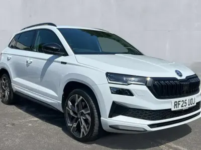 Used Skoda Karoq SportLine 150 HP (110 kW) 2025 Moon white metallic SUV