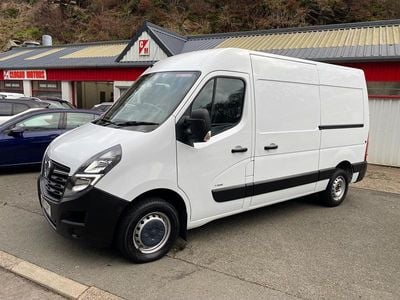 White Used 2021 Renault Master MPV | £14,995 (Super price)