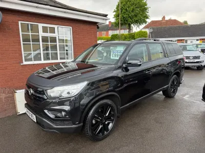 Usado SsangYong Musso 181 HP (133 kW) 2019 Preto Pickup