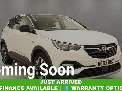 Used Vauxhall Grandland X Sport 130 HP (95 kW) 2019 White SUV