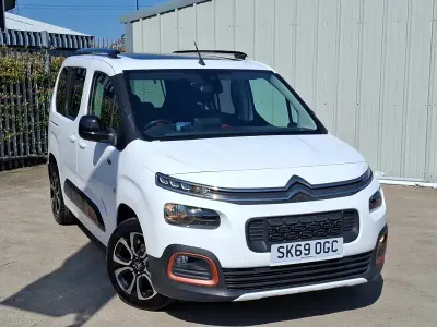 Used Citroën Berlingo XTR 101 HP (74 kW) 2019 White MPV
