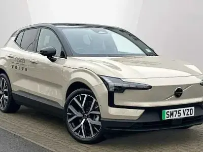 Usado Volvo EX30 Ultra 200 kW (272 HP) 2026 Dourado SUV