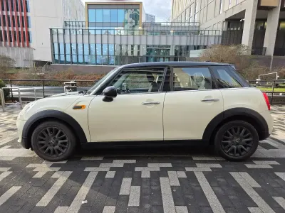 Used Mini Cooper D Hatch 2015 White Hatchback