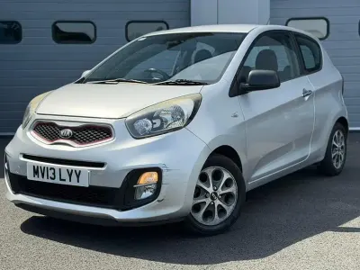 Used Kia Picanto City 68 HP (50 kW) 2013 Silver Hatchback