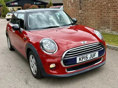 Used Mini Cooper Hatch 136 HP (100 kW) 2015 Red Hatchback