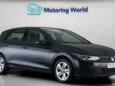 Używany VW Golf VIII Life 150 KM (110 kW) 2023 Szary Hatchback