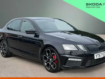 Usado Skoda Octavia vRS 245 CV (180 kW) 2017 Negro Utilitario
