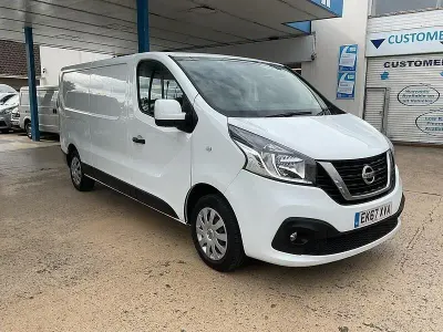 Used Nissan NV300 Acenta 120 HP (88 kW) 2017 White Van