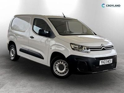 Used Citroën Berlingo 100 HP (73 kW) 2023 White MPV