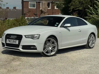 Used Audi S5 Comfort 333 HP (244 kW) 2012 White Coupe