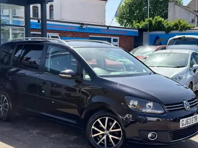Usado VW Touran SE 105 HP (77 kW) 2013 Preto Monovolume