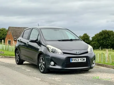 Used Toyota Yaris Trend 101 HP (74 kW) 2013 Grey Hatchback
