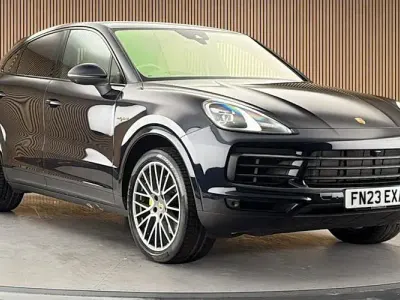 Used Porsche Cayenne Platinum Edition 462 HP (339 kW) 2022 Blue SUV