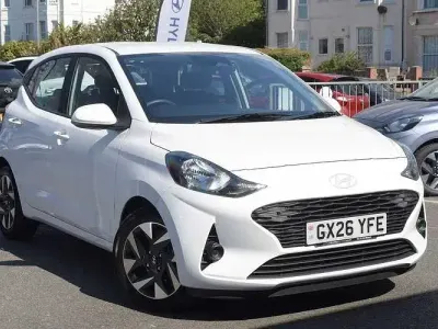 New Hyundai i10 Advanced 79 HP (58 kW) 2026 White Hatchback