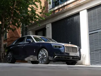 New Rolls Royce Ghost 2026 Midnight sapphire with jubillee upper Sedan