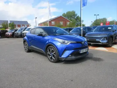 Used Toyota C-HR 122 HP (89 kW) 2017 Blue SUV