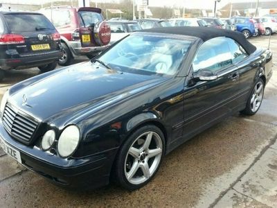 used Mercedes CLK230 Avantgarde 2dr Tip Auto 2.3