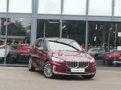 Used BMW 220 Luxury Line 156 HP (114 kW) 2024 Red Coupe