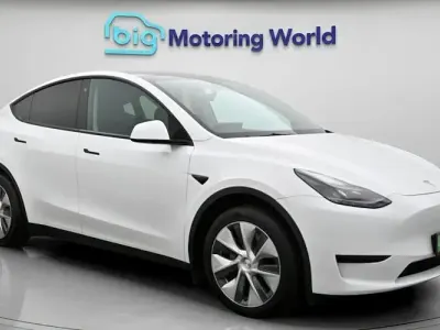 Used Tesla Model Y Standard Range 219 kW (299 HP) 2023 White SUV