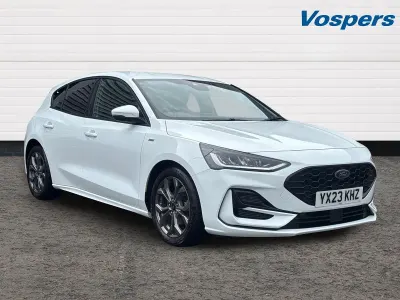 Used Ford Focus ST-Line 125 HP (91 kW) 2023 White Hatchback
