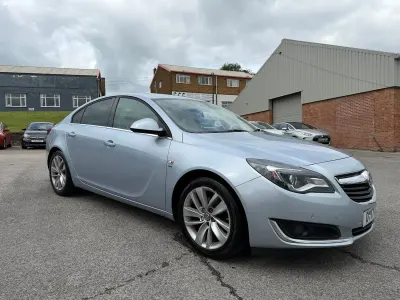 Used Vauxhall Insignia SRi 136 HP (100 kW) 2017 Silver Hatchback