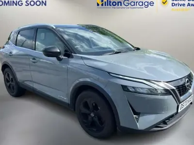 Begagnad Nissan Qashqai 190 HK (139 kW) 2023 Grå SUV