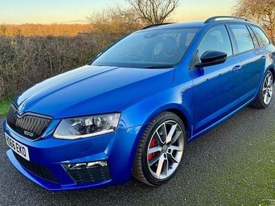 Used Skoda Octavia vRS 220 HP (161 kW) 2016 Blue Estate