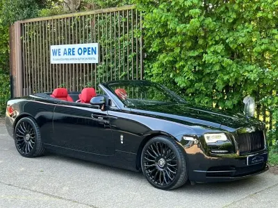 Usado Rolls Royce Dawn 563 HP (414 kW) 2020 Preto Cabrios