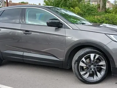 Used Vauxhall Grandland X Sport 130 HP (95 kW) 2018 Grey SUV