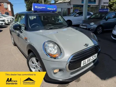 Usado Mini Cooper Hatch 2016 Cinzento Citadino