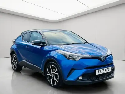 Second-hand Toyota C-HR 122 CP (89 kW) 2017 Albastru SUV