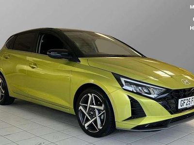 Used Hyundai i20 Premium 99 HP (72 kW) 2025 Yellow Hatchback