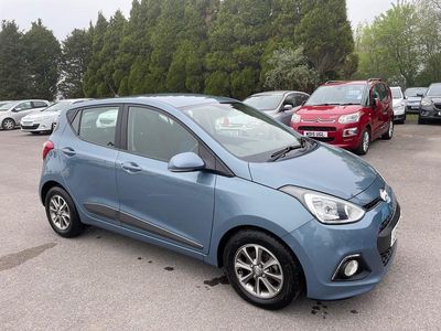 Gebraucht Hyundai i10 Premium 87 PS (63 kW) 2015 Blau Kleinwagen