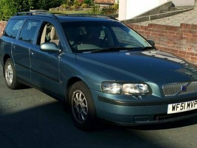 used Volvo V70 2.4