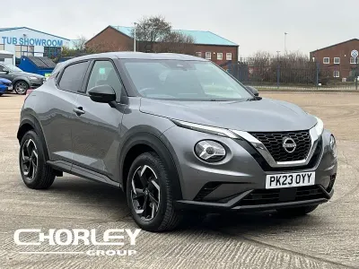 Gebraucht Nissan Juke N-Connecta 114 PS (83 kW) 2023 Grau SUV