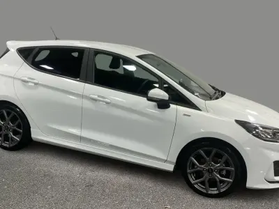 Używany Ford Fiesta ST-Line 125 KM (91 kW) 2024 Biały Hatchback
