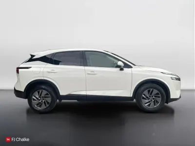 Used Nissan Qashqai Acenta Premium 2023 White SUV