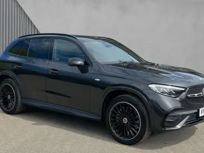 Begagnad Mercedes GLC300e Urban 313 HK (230 kW) 2025 Grå SUV