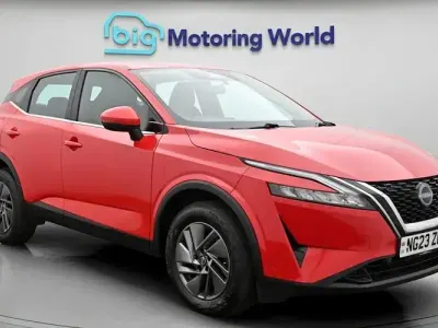 Used Nissan Qashqai Acenta Premium 140 HP (102 kW) 2023 Red SUV