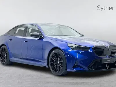 Nouă BMW M5 727 CP (534 kW) 2026 Berlinǎ