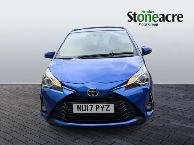 Usado Toyota Yaris 109 HP (80 kW) 2017 Azul Citadino
