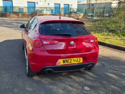 Used Alfa Romeo Giulietta Veloce 140 HP (102 kW) 2012 Red Hatchback