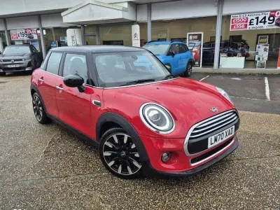 Used Mini Cooper Exclusive 136 HP (100 kW) 2020 Red Hatchback