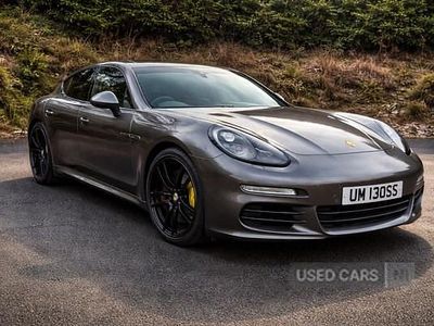 Used Porsche Panamera 416 HP (305 kW) 2015 Grey Hatchback