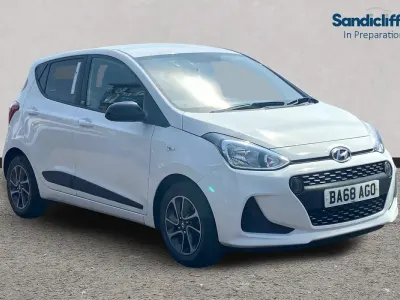 Used Hyundai i10 GO! 66 HP (48 kW) 2019 White Hatchback