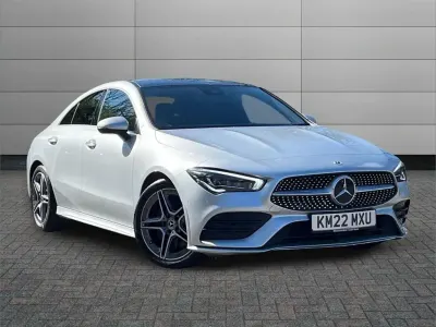 Begagnad Mercedes CLA250 AMG Line Premium Plus 224 HK (164 kW) 2022 Silver Sedan