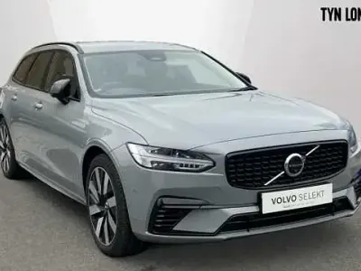 Second-hand Volvo V90 Plus 345 CP (253 kW) 2025 Gri Break