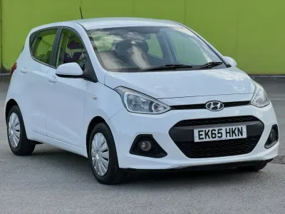 Käytetty Hyundai i10 SE 87 HP (63 kW) 2015 Valkoinen Viistoperä