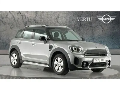 Usado Mini Cooper Countryman Classic 134 HP (98 kW) 2024 Prateado SUV